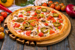 211. Oslo Thunfisch, Pilze, Paprika,  rote Zwiebeln, scharfe Jalapenos