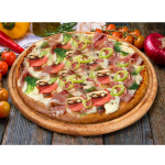 214. Rusticana mit Schinken, Salami, Broccoli, fr. Champignons, Paprika, Hollandaise